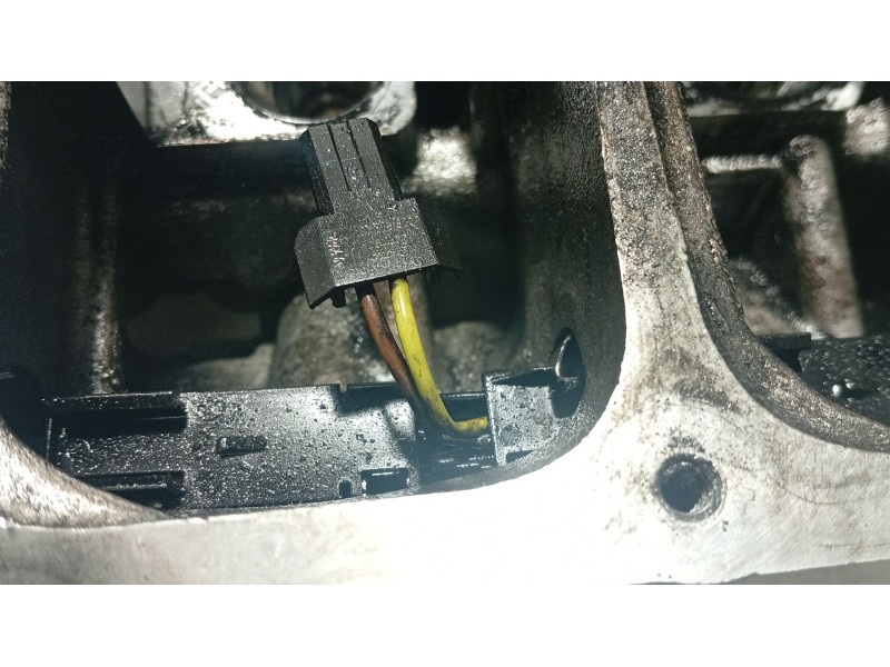 Recambio de culata para audi a3 (8p1) 1.9 tdi referencia OEM IAM 038103373R  
