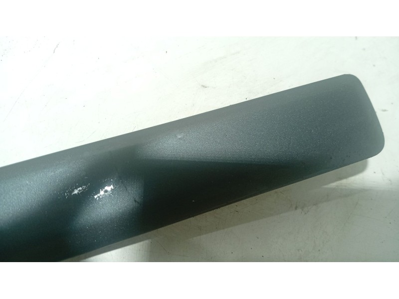 Recambio de moldura para audi a3 (8p1) 1.9 tdi referencia OEM IAM   