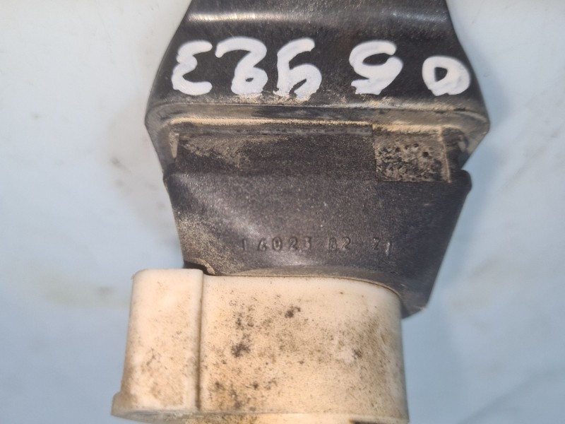 Recambio de bombin porton trasero para peugeot 205 furgoneta/hatchback 1.8 d referencia OEM IAM   