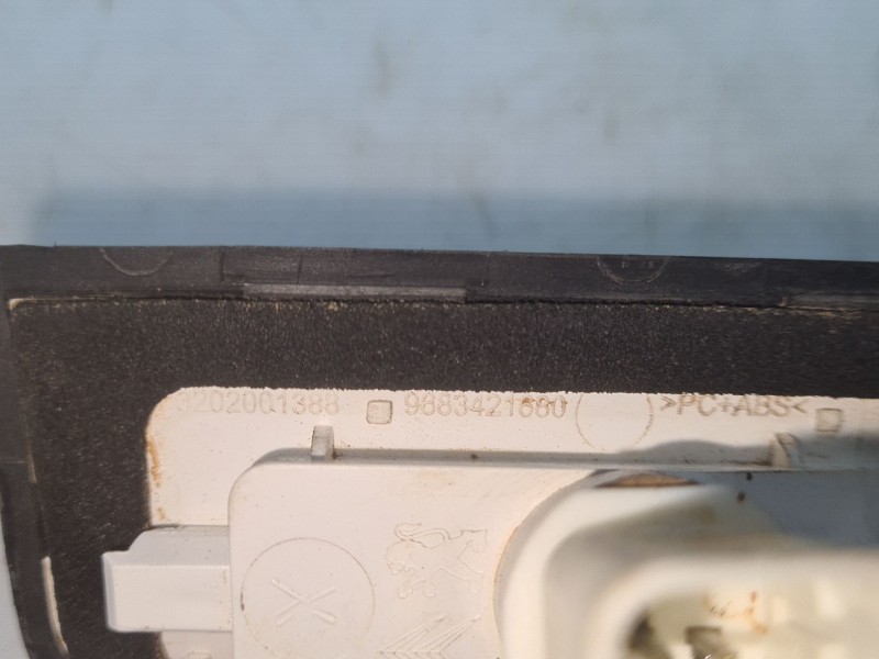 Recambio de piloto matricula para fiat doblo furgoneta/monovolumen (510_, 511_) bluehdi 100 referencia OEM IAM 3202001388  