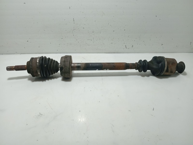 Recambio de transmision delantera derecha para renault megane i coach (da0/1_) 1.6 16v (da0b, da04, da11) referencia OEM IAM 820