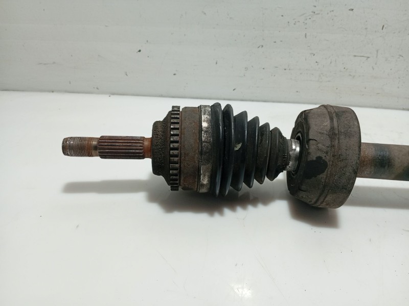 Recambio de transmision delantera derecha para renault megane i coach (da0/1_) 1.6 16v (da0b, da04, da11) referencia OEM IAM 820