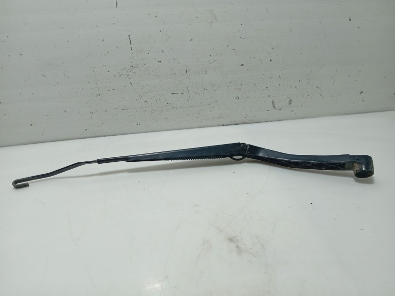 Recambio de brazo limpia delantero izquierdo para opel insignia a (g09) 2.0 cdti (68) referencia OEM IAM 1270339  