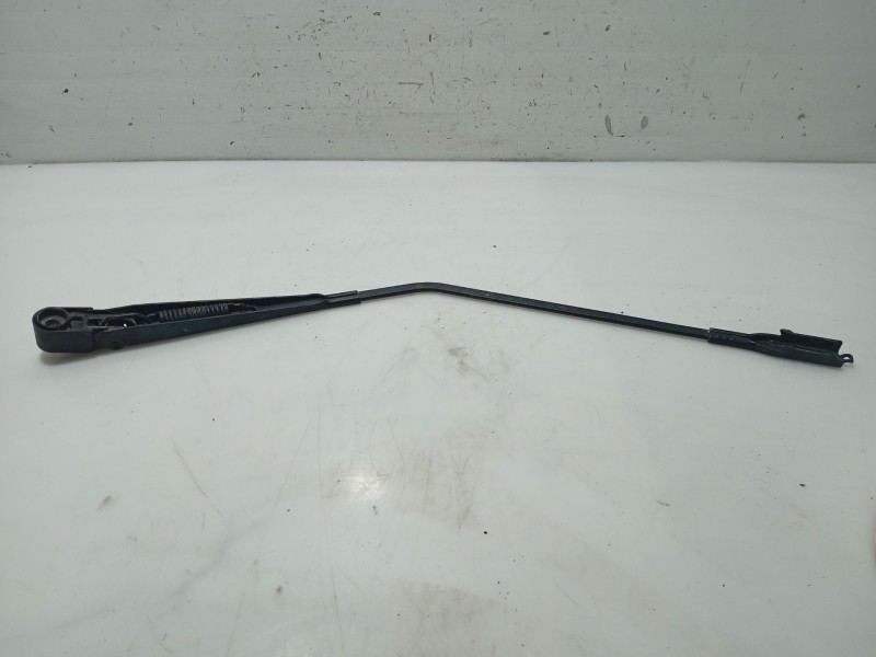 Recambio de brazo limpia trasero para opel insignia a (g09) 2.0 cdti (68) referencia OEM IAM 13227421  