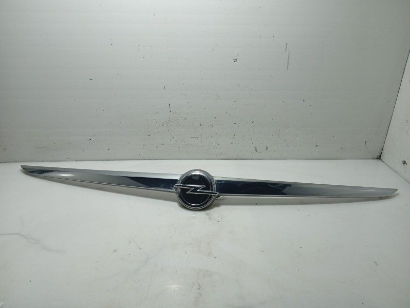 Recambio de moldura para opel insignia a (g09) 2.0 cdti (68) referencia OEM IAM 13244389 13244388 