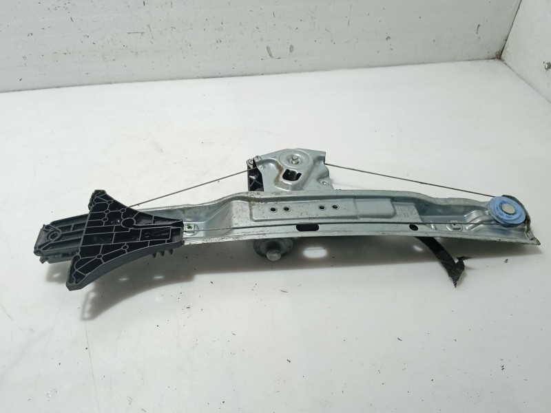 Recambio de elevalunas trasero derecho para opel insignia a (g09) 2.0 cdti (68) referencia OEM IAM 13302442  