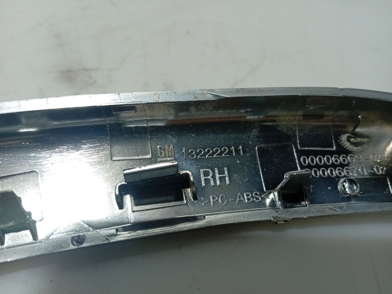 Recambio de moldura para opel insignia a (g09) 2.0 cdti (68) referencia OEM IAM 13222211  