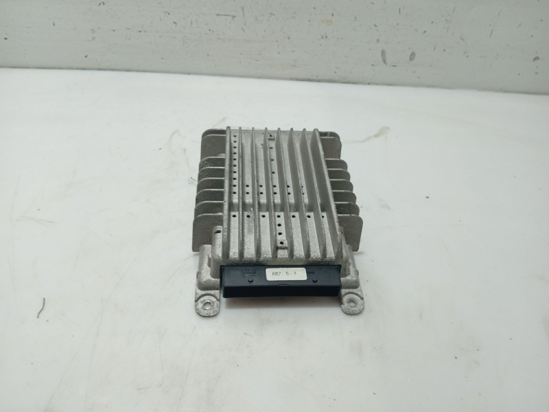 Recambio de modulo electronico para audi a3 (8p1) 2.0 tdi 16v referencia OEM IAM 8P4035223  