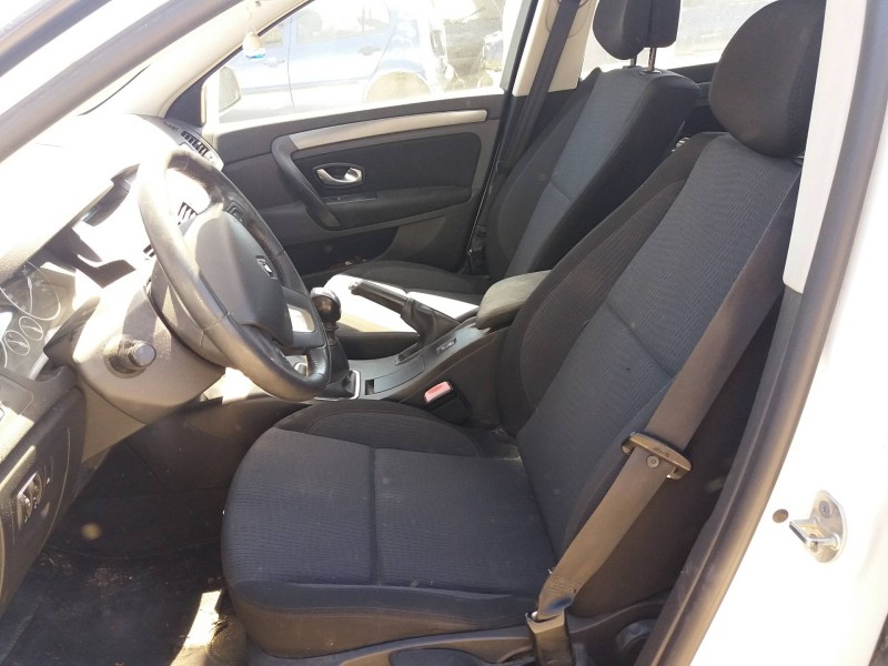 renault laguna iii 2.0 dci diesel cat   |   0.07 - ... | 2007 | 131 cv / 96 kw del año 2007