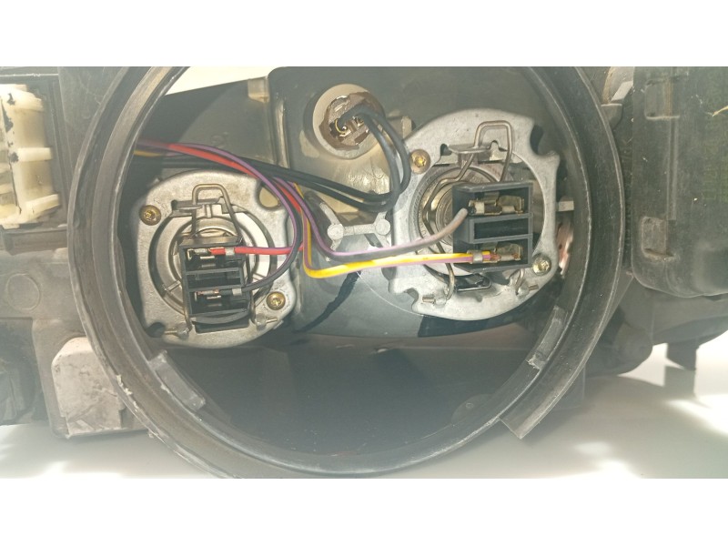 Recambio de faro derecho para peugeot 306 berlina 3/4/5 puertas (s2) referencia OEM IAM 6205Q5  