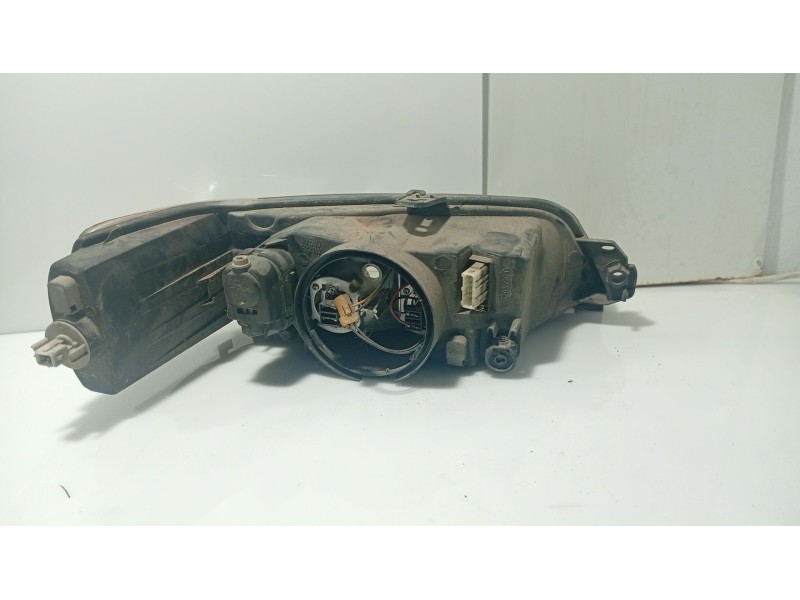 Recambio de faro izquierdo para peugeot 306 berlina 3/4/5 puertas (s2) referencia OEM IAM 6204Q5  