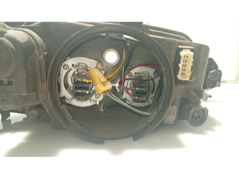 Recambio de faro izquierdo para peugeot 306 berlina 3/4/5 puertas (s2) referencia OEM IAM 6204Q5  