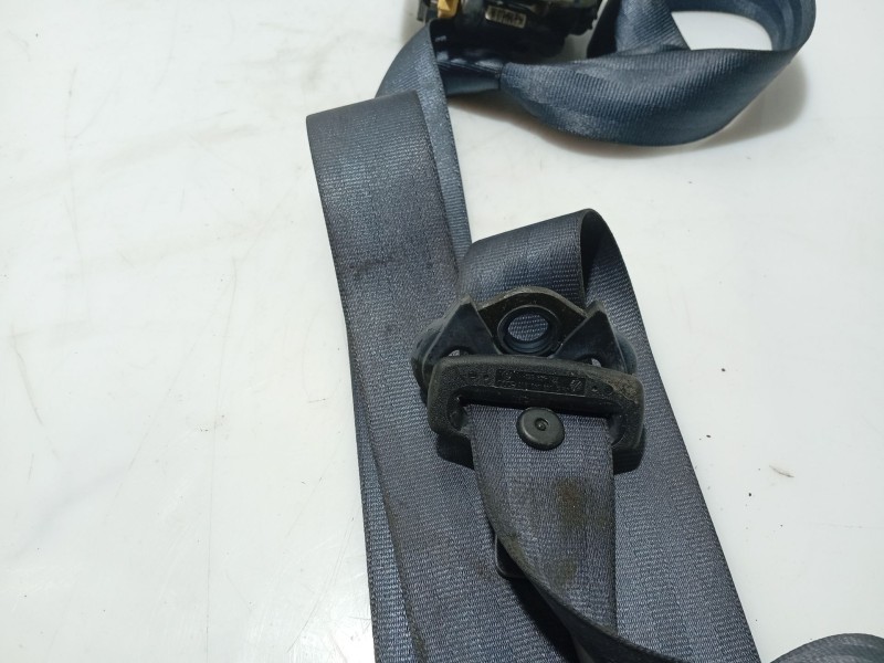 Recambio de cinturon seguridad delantero derecho para audi a3 (8l1) 1.8 referencia OEM IAM 8P4857706C RMS 560546001 