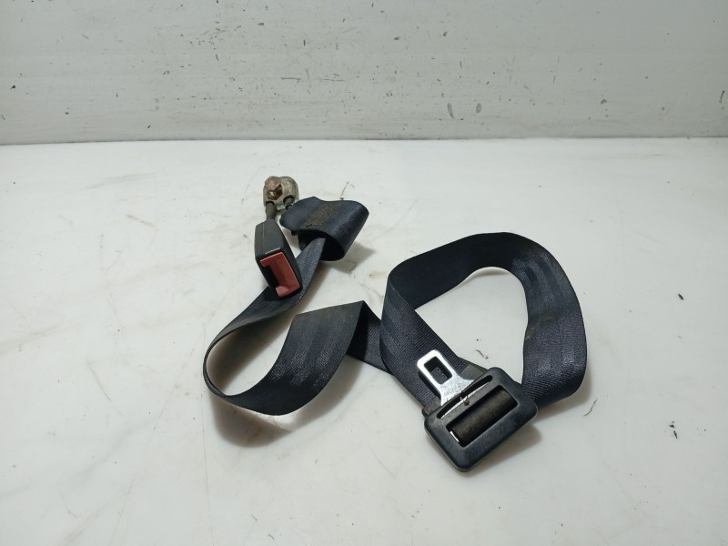 Recambio de anclaje cinturon trasero derecho para audi a3 (8l1) 1.8 referencia OEM IAM 8L0857713A 8L0857740A01C 