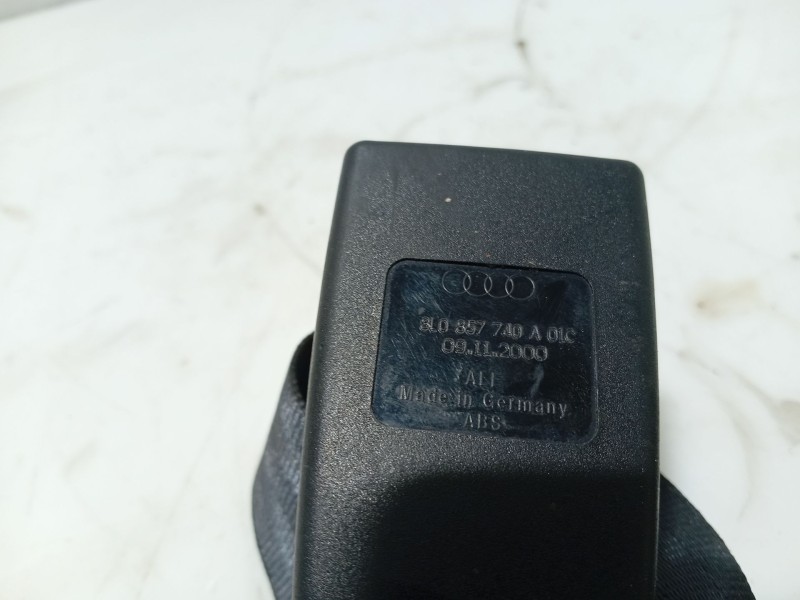 Recambio de anclaje cinturon trasero derecho para audi a3 (8l1) 1.8 referencia OEM IAM 8L0857713A 8L0857740A01C 