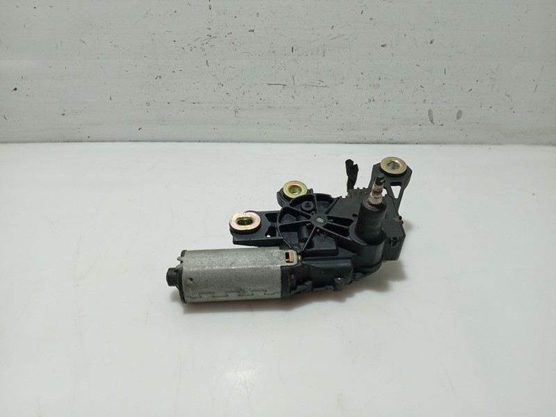 Recambio de motor limpia trasero para audi a3 (8l1) 1.8 referencia OEM IAM 8L0955711B  404430