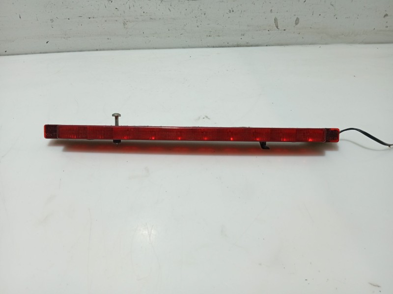 Recambio de luz central de freno para audi a3 (8l1) 1.8 referencia OEM IAM   