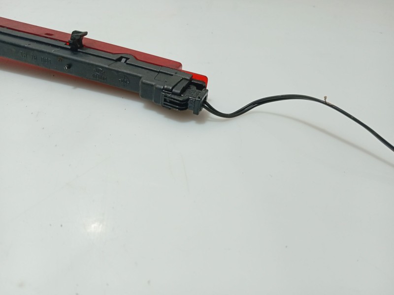 Recambio de luz central de freno para audi a3 (8l1) 1.8 referencia OEM IAM   