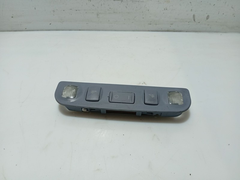 Recambio de luz interior para audi a3 (8l1) 1.8 referencia OEM IAM 8L0947111D 8L4947111 