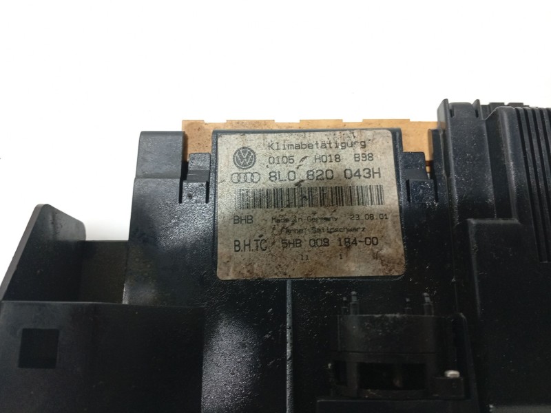 Recambio de mando climatizador para audi a3 (8l1) 1.8 referencia OEM IAM 8L0820043D 8L0820043H 0105