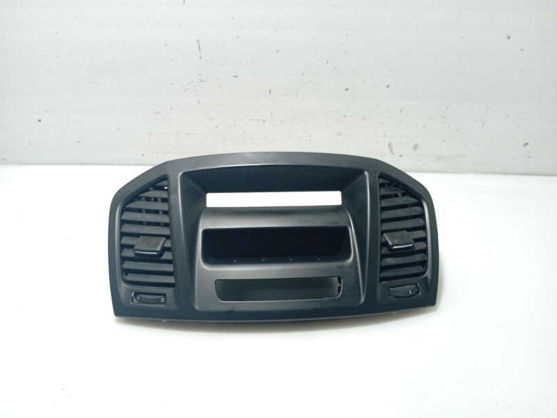 Recambio de moldura para opel insignia berlina referencia OEM IAM 0 13274792 