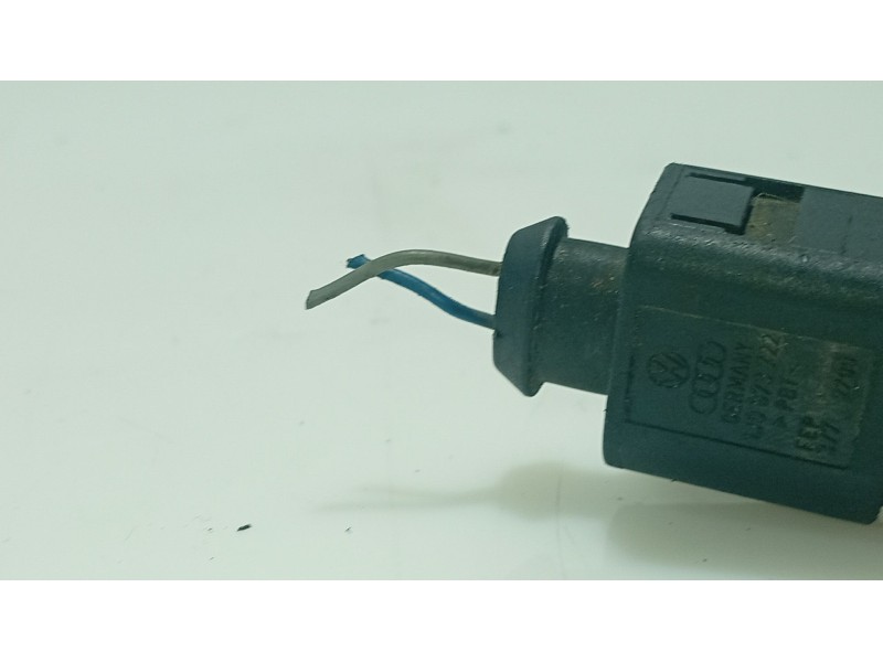 Recambio de inyector para skoda fabia i (6y2) 1.9 sdi referencia OEM IAM 038130202C  