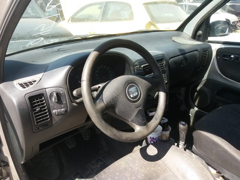 seat arosa (6h1) 1.0   |   0.00 - ... | 2000 | 50 cv / 37 kw del año 2000