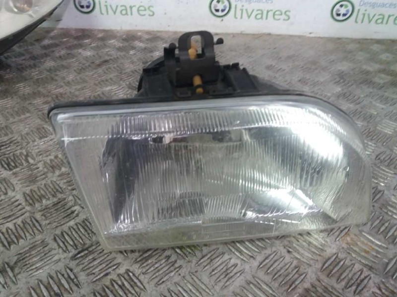 Recambio de faro derecho para ford fiesta berl./express 1.4 cat   |   0.76 - ... | 1976 | 71 cv / 52 kw referencia OEM IAM   