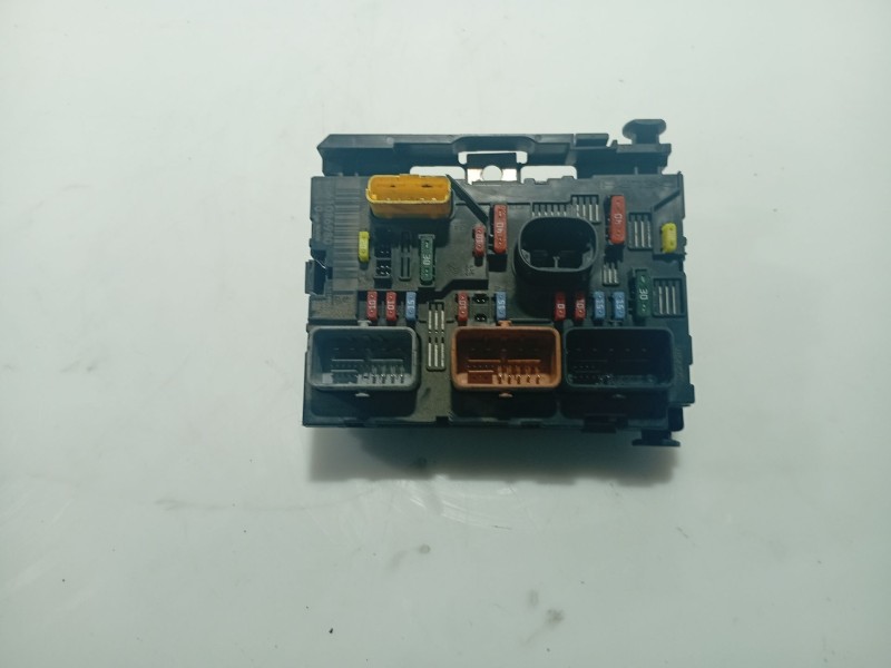 Recambio de modulo electronico para peugeot 207/207+ (wa_, wc_) 1.6 hdi referencia OEM IAM 9661086980  