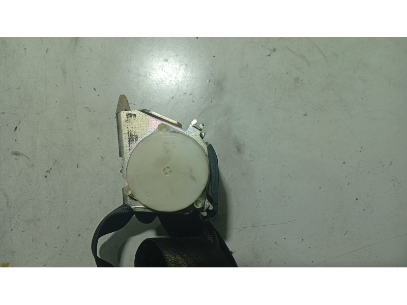 Recambio de cinturon seguridad trasero central para audi a3 (8p1) 1.9 tdi referencia OEM IAM 33030033C  