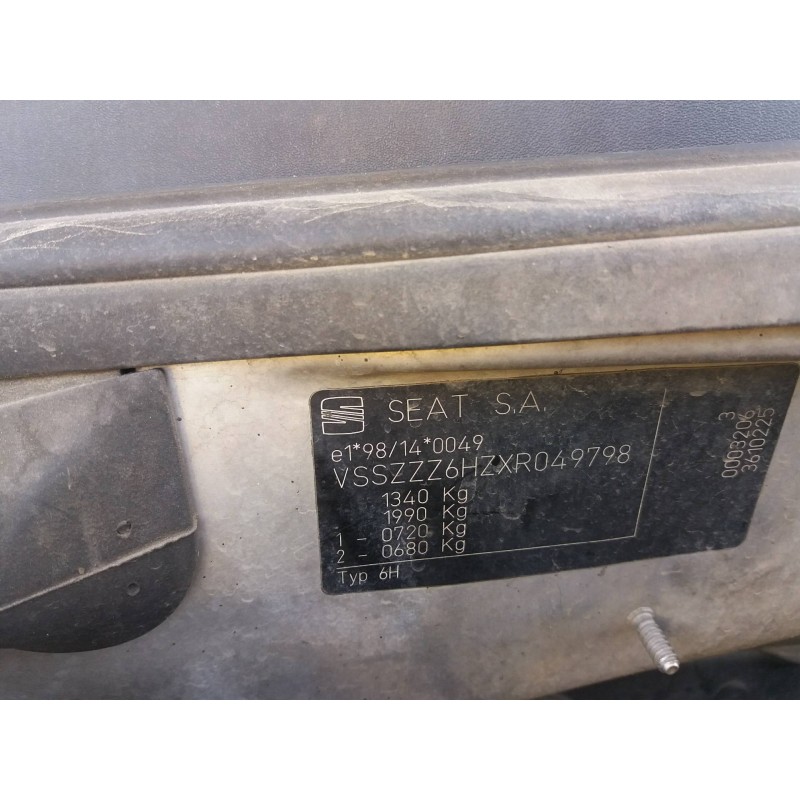 seat arosa (6h1) 1.0   |   0.00 - ... | 2000 | 50 cv / 37 kw del año 2000