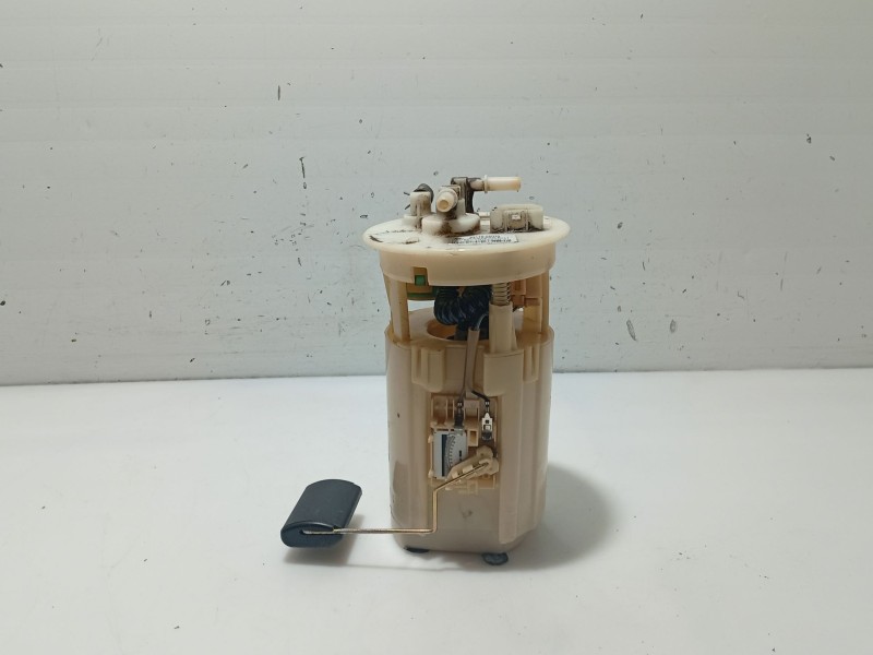 Recambio de aforador para hyundai accent ii (lc) 1.3 referencia OEM IAM 3111025010  