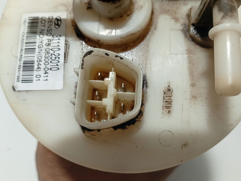 Recambio de aforador para hyundai accent ii (lc) 1.3 referencia OEM IAM 3111025010  