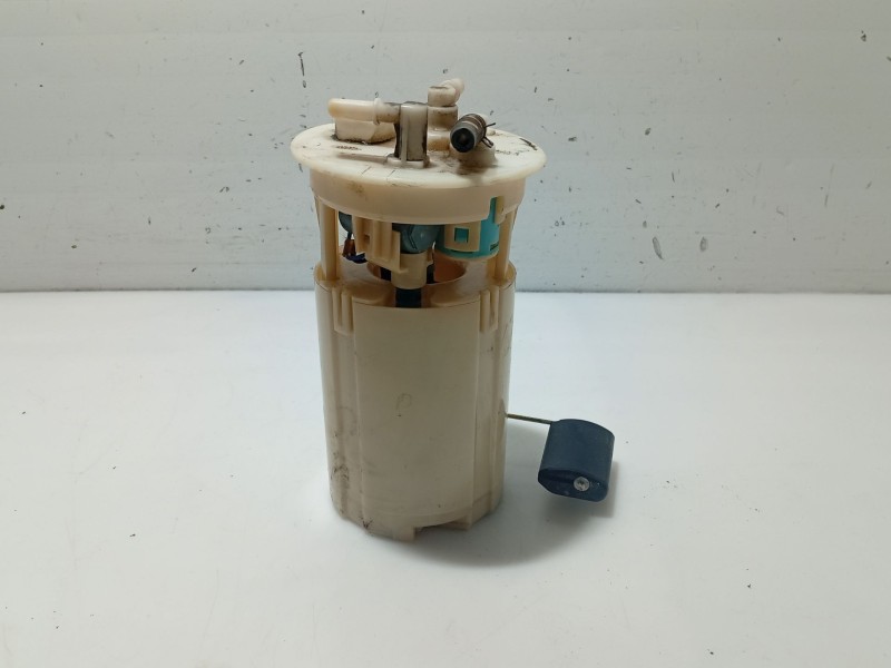 Recambio de aforador para hyundai accent ii (lc) 1.3 referencia OEM IAM 3111025010  