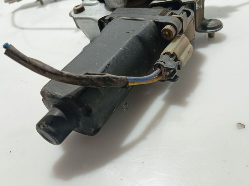 Recambio de elevalunas delantero derecho para hyundai accent ii (lc) 1.3 referencia OEM IAM 8240225000  