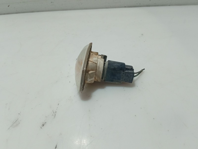 Recambio de piloto lateral derecho para hyundai accent ii (lc) 1.3 referencia OEM IAM 92312C  