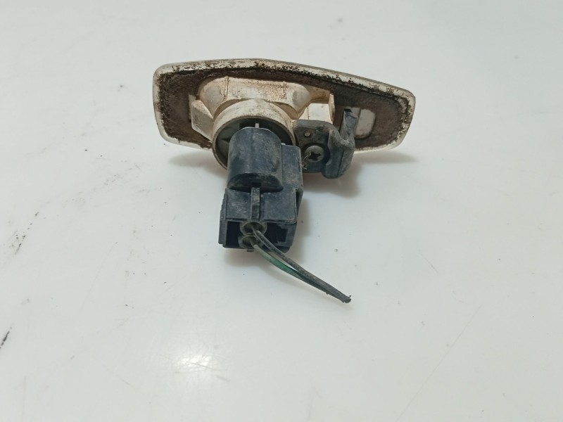 Recambio de piloto lateral derecho para hyundai accent ii (lc) 1.3 referencia OEM IAM 92312C  