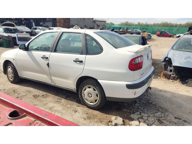 seat cordoba vario (6k5) del año 2000