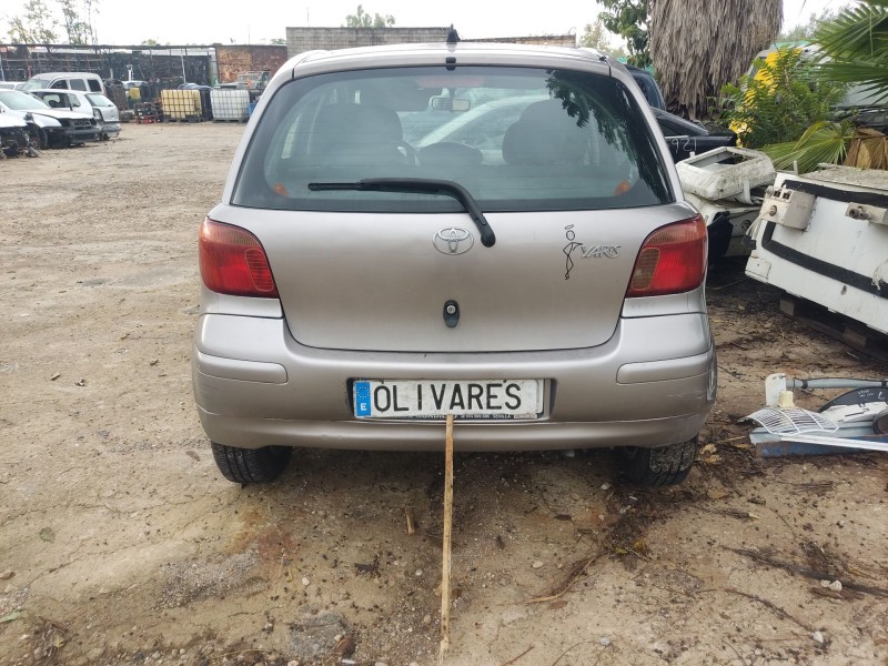 toyota yaris (_p1_) del año 2004