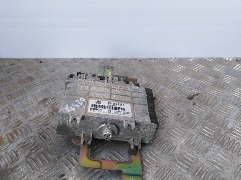 Recambio de centralita motor uce para volkswagen polo berlina (6n1) básico   |   09.96 - 12.98 | 1996 - 1998 | 50 cv / 37 kw ref