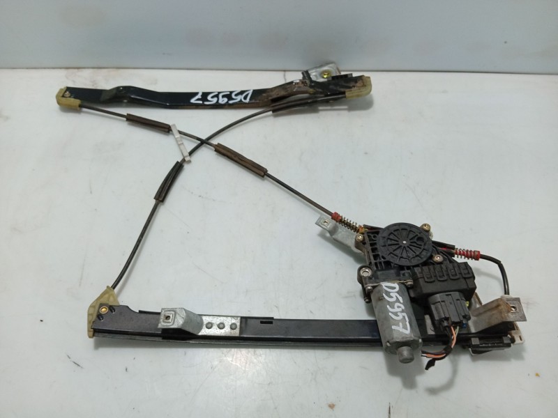 Recambio de elevalunas delantero derecho para ford mondeo iii (b5y) 2.0 tdci referencia OEM IAM 1417697  