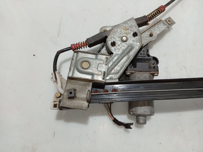 Recambio de elevalunas delantero derecho para ford mondeo iii (b5y) 2.0 tdci referencia OEM IAM 1417697  