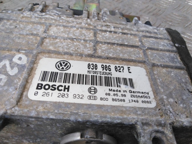 Recambio de centralita motor uce para volkswagen polo berlina (6n1) básico   |   09.96 - 12.98 | 1996 - 1998 | 50 cv / 37 kw ref