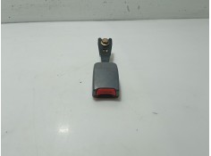 Recambio de anclaje cinturon delantero derecho para hyundai accent ii (lc) 1.3 referencia OEM IAM 8884025201SX  