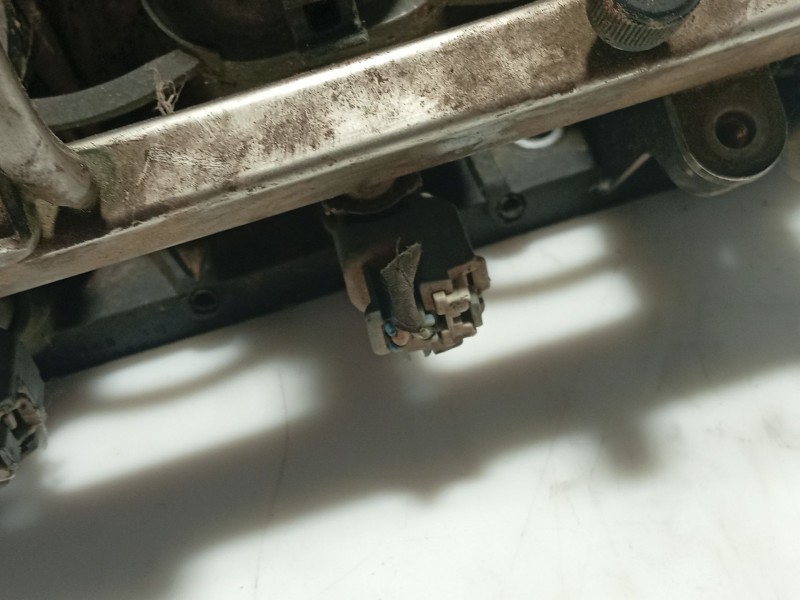 Recambio de colector admision para chevrolet aveo / kalos sedán (t250, t255) 1.4 referencia OEM IAM 1023860S01  