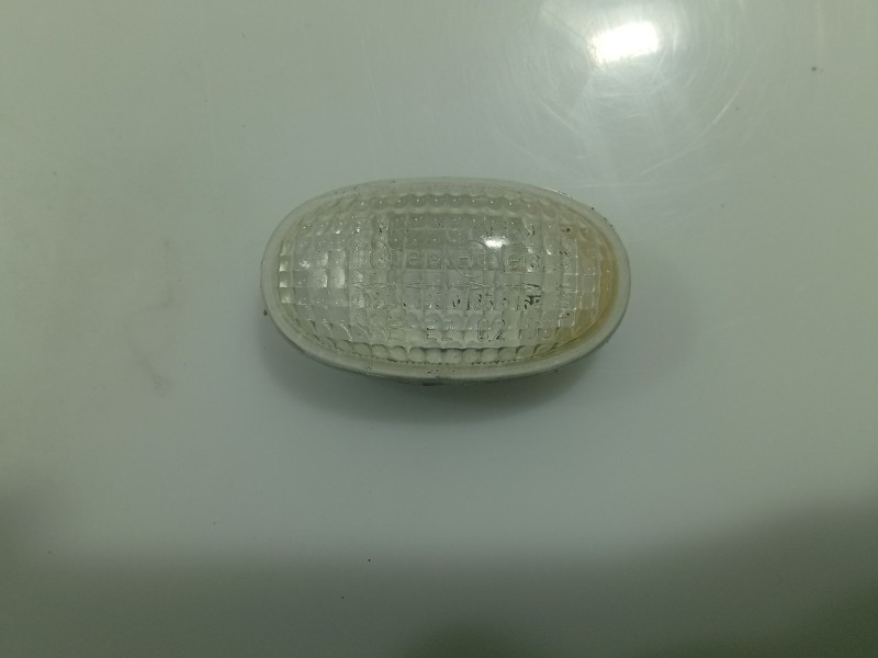 Recambio de piloto lateral izquierdo para chevrolet aveo / kalos sedán (t250, t255) 1.4 referencia OEM IAM 42395702  