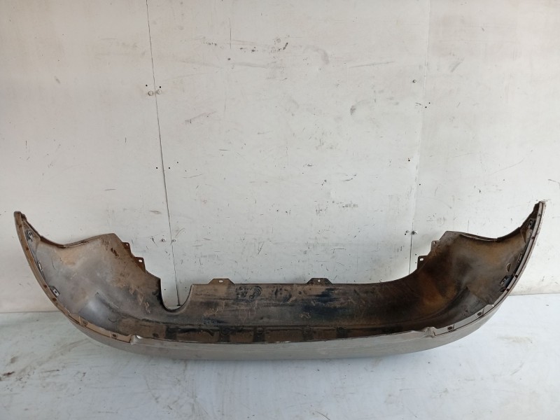 Recambio de paragolpes trasero para daewoo lanos (klat) 1.3 referencia OEM IAM 96215632  