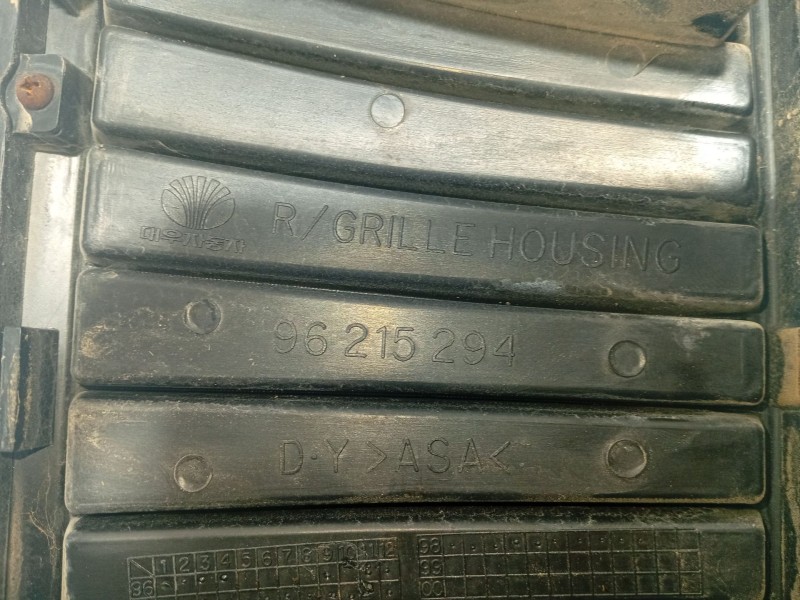 Recambio de moldura para daewoo lanos (klat) 1.3 referencia OEM IAM 96215294  