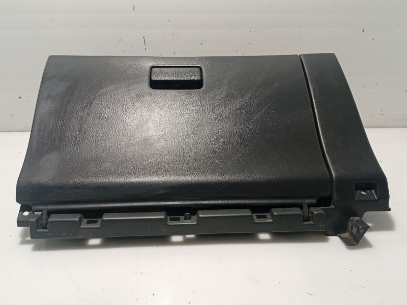 Recambio de guantera para nissan primera hatchback (p11) 2.0 td referencia OEM IAM 685002F002  