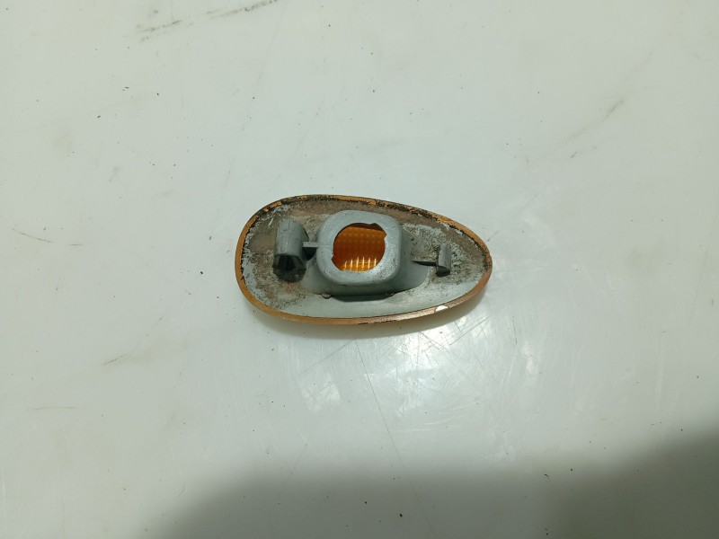 Recambio de piloto lateral izquierdo para daewoo lanos (klat) 1.3 referencia OEM IAM 96303241  